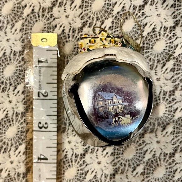 Ashton-Drake THOMAS KINKADE Sleigh Bells Christmas Ornament, Cottage on a Bell - Picture 9 of 9